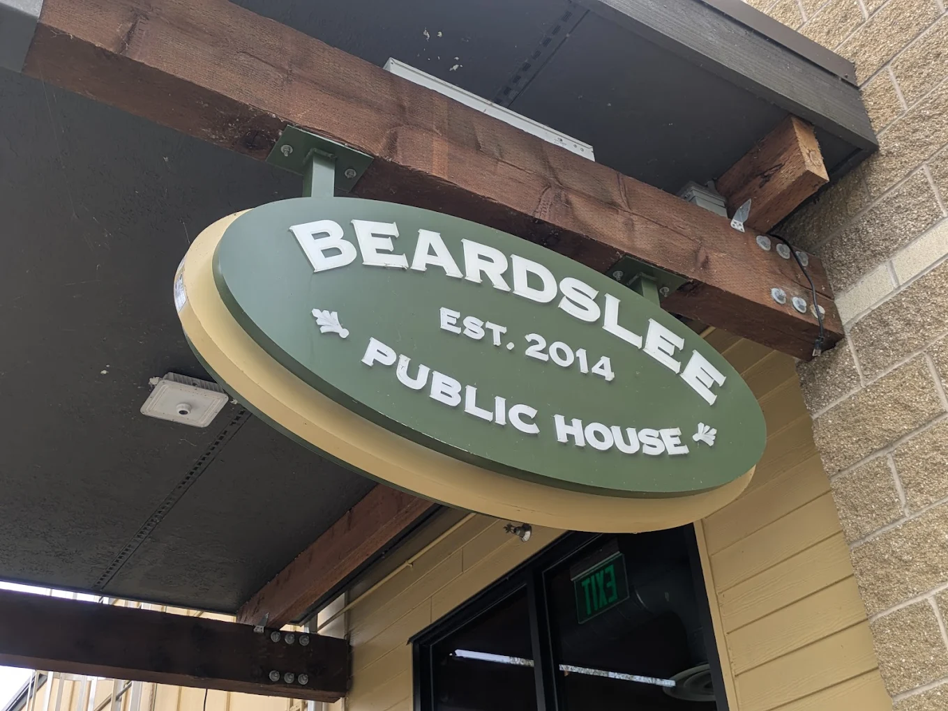 Downtown Bothell's Beardslee District: Is it the best for young professionals? 2 downtown Bothell Beardslee District is it the best Washington neighborhood
