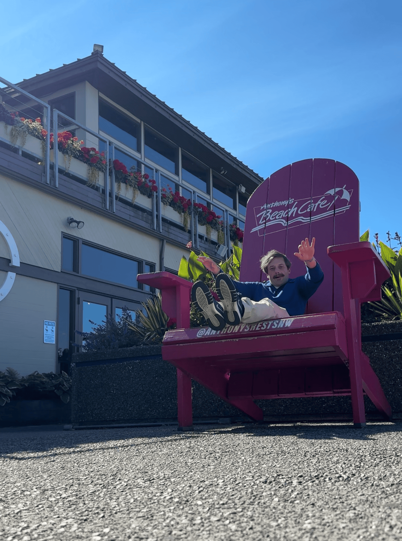 Edmonds Anthonys Beach Cafe
