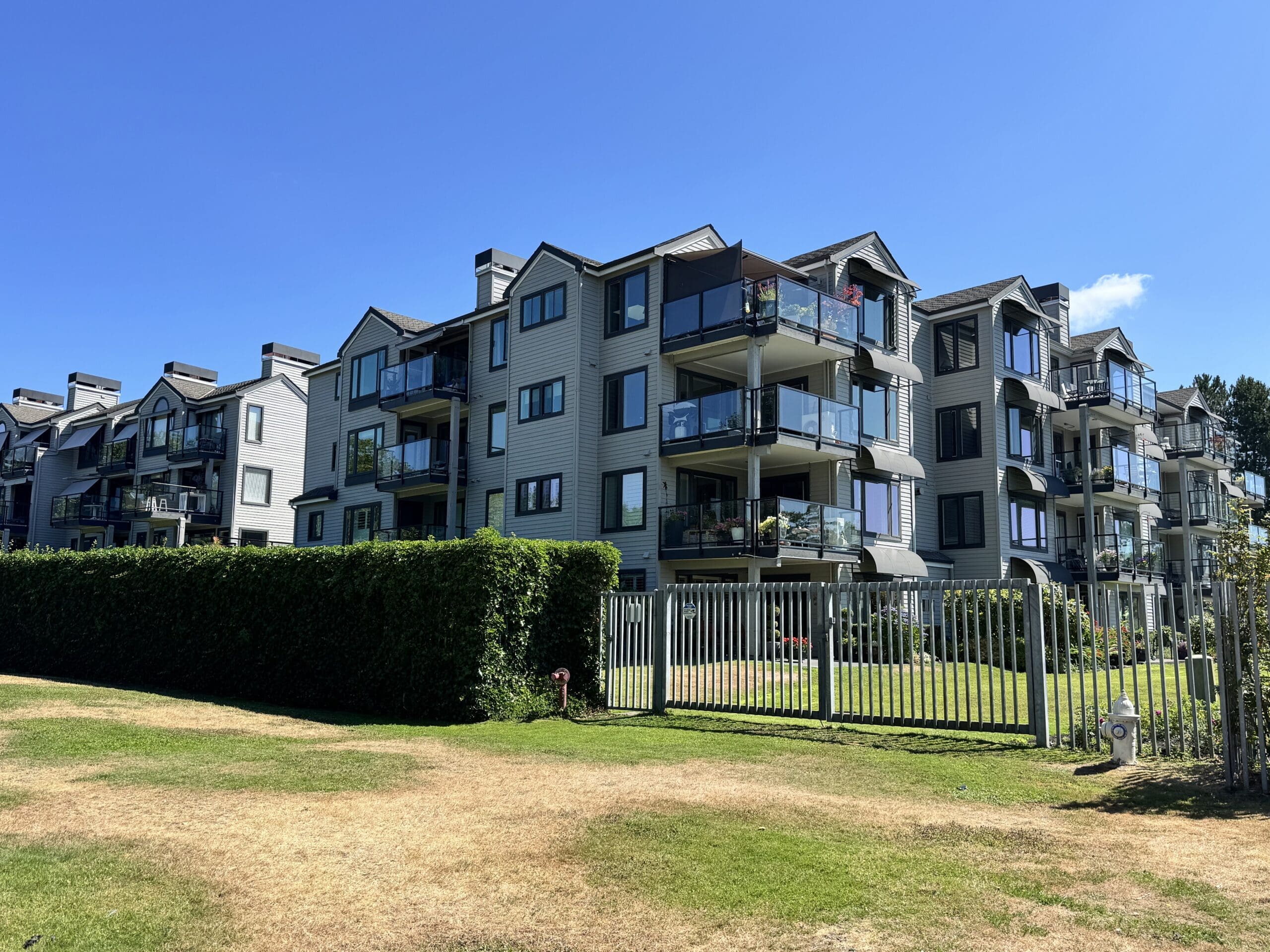 Kenmore Lake Front Property scaled